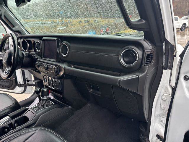 Used 2022 Jeep Wrangler Unlimited Sahara w/ Cold Weather Group image 35