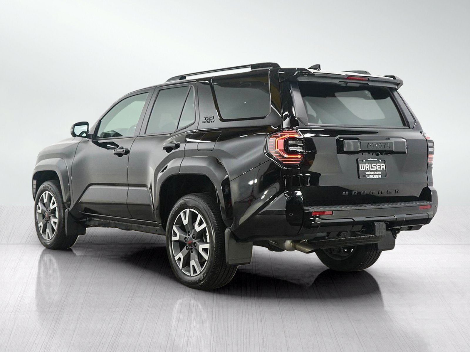 Used 2026 Toyota 4Runner TRD Sport Premium AWD/4WD image 3