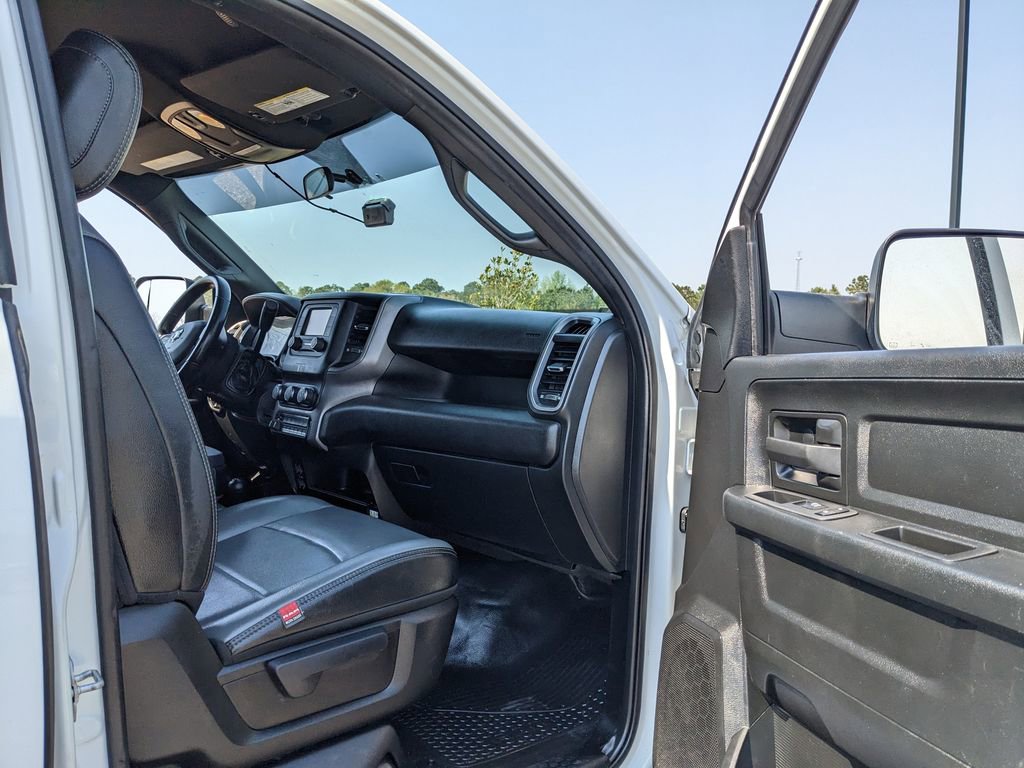 Used 2022 RAM 2500 Tradesman w/ Chrome Appearance Group image 36