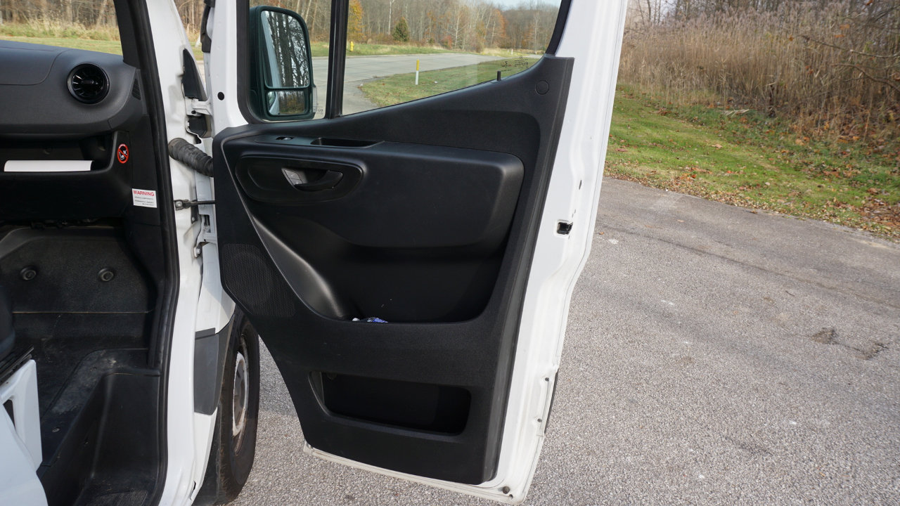 Used 2019 Freightliner Sprinter 170 image 25