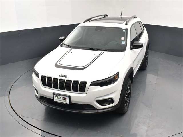 Used 2022 Jeep Cherokee Latitude w/ Sun & Sound Group image 14