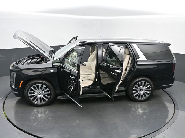 Certified 2025 Cadillac Escalade Premium Luxury Platinum w/ LPO, Floor Liner Package image 65