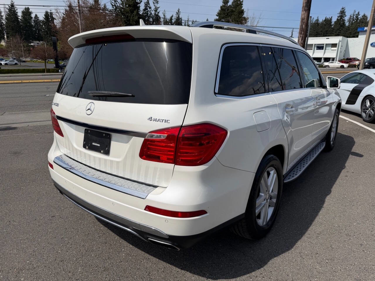 Used 2016 Mercedes-Benz GL 450 4MATIC w/ Premium I Package image 11