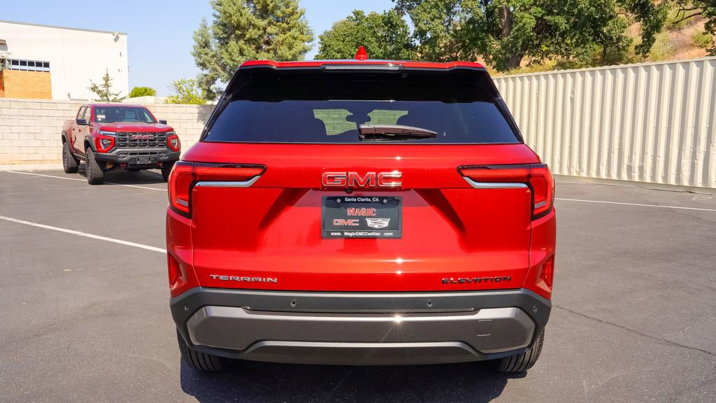 Used 2026 GMC Terrain Elevation image 13