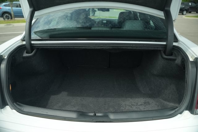 Used 2023 Chrysler 300 C RWD image 20