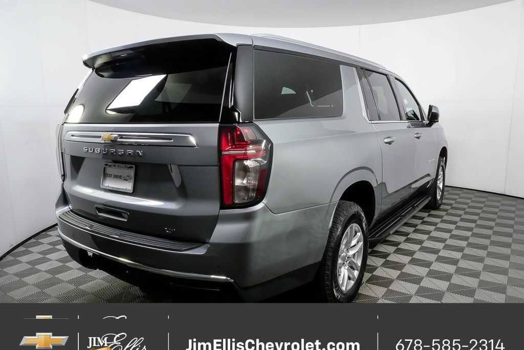 Certified 2024 Chevrolet Suburban LT RWD image 29