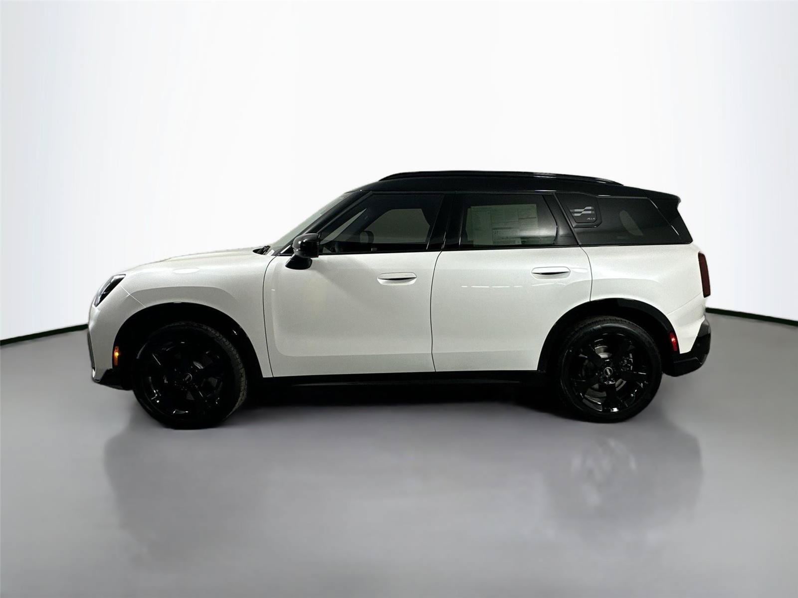 New 2026 MINI Cooper Countryman S w/ Comfort Package Max AWD/4WD image 8