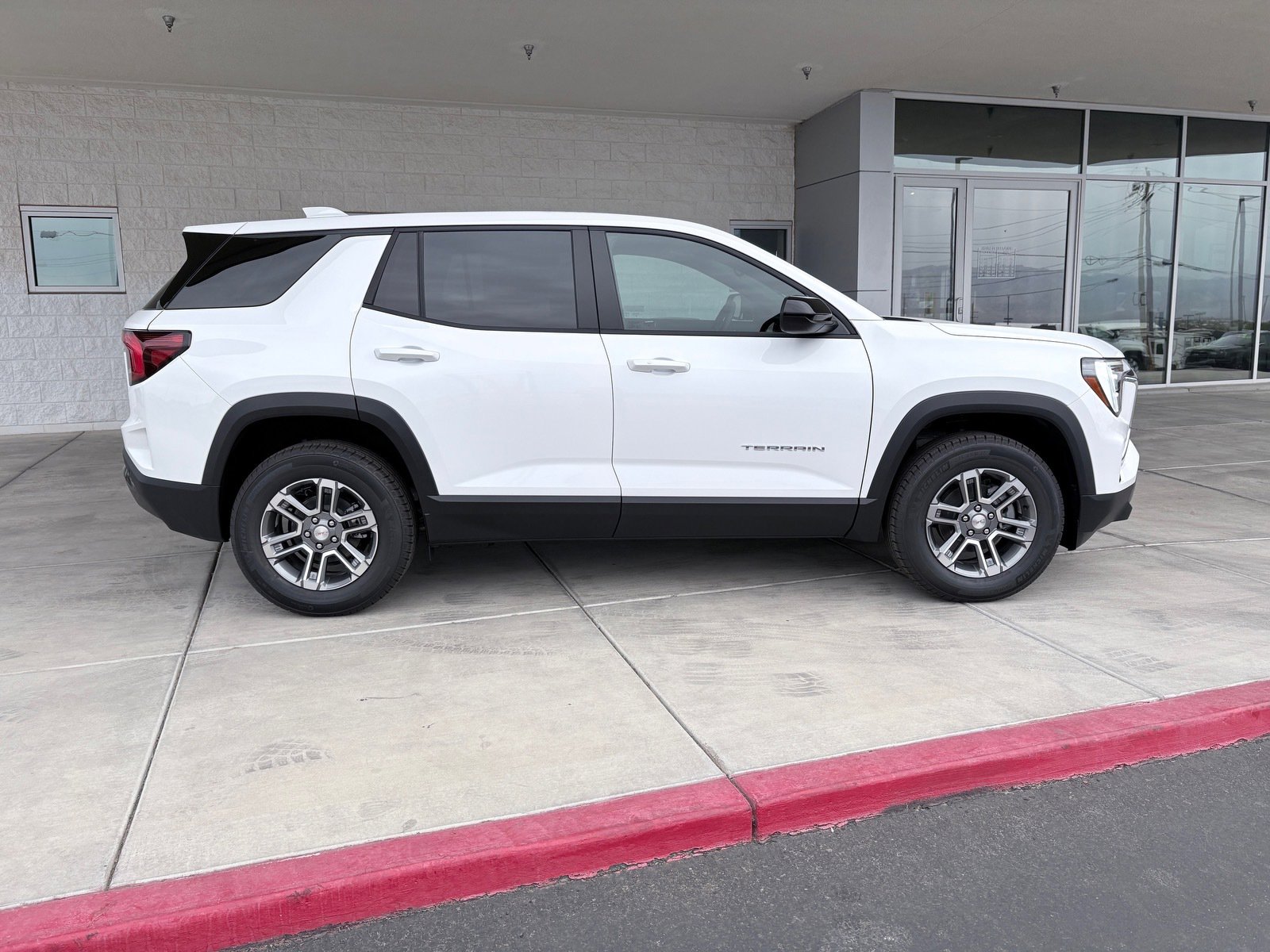 New 2026 GMC Terrain Elevation w/ LPO, Floor Liner Package image 2