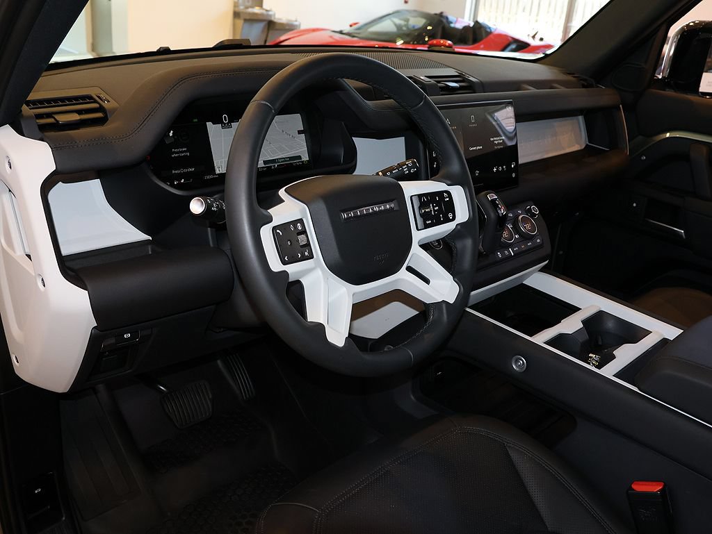 Used 2025 Land Rover Defender 110 S AWD/4WD image 12