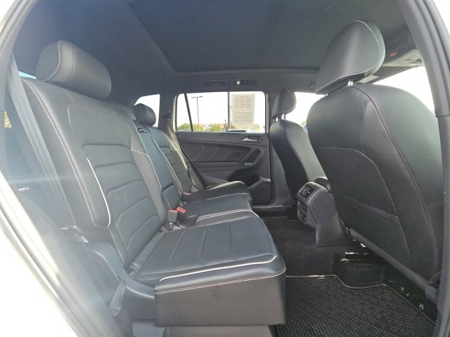 Used 2022 Volkswagen Tiguan SEL R-Line image 13