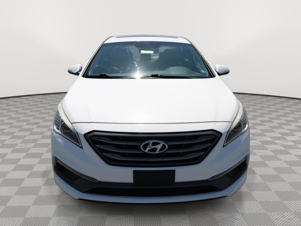 Used 2017 Hyundai Sonata Limited FWD image 2