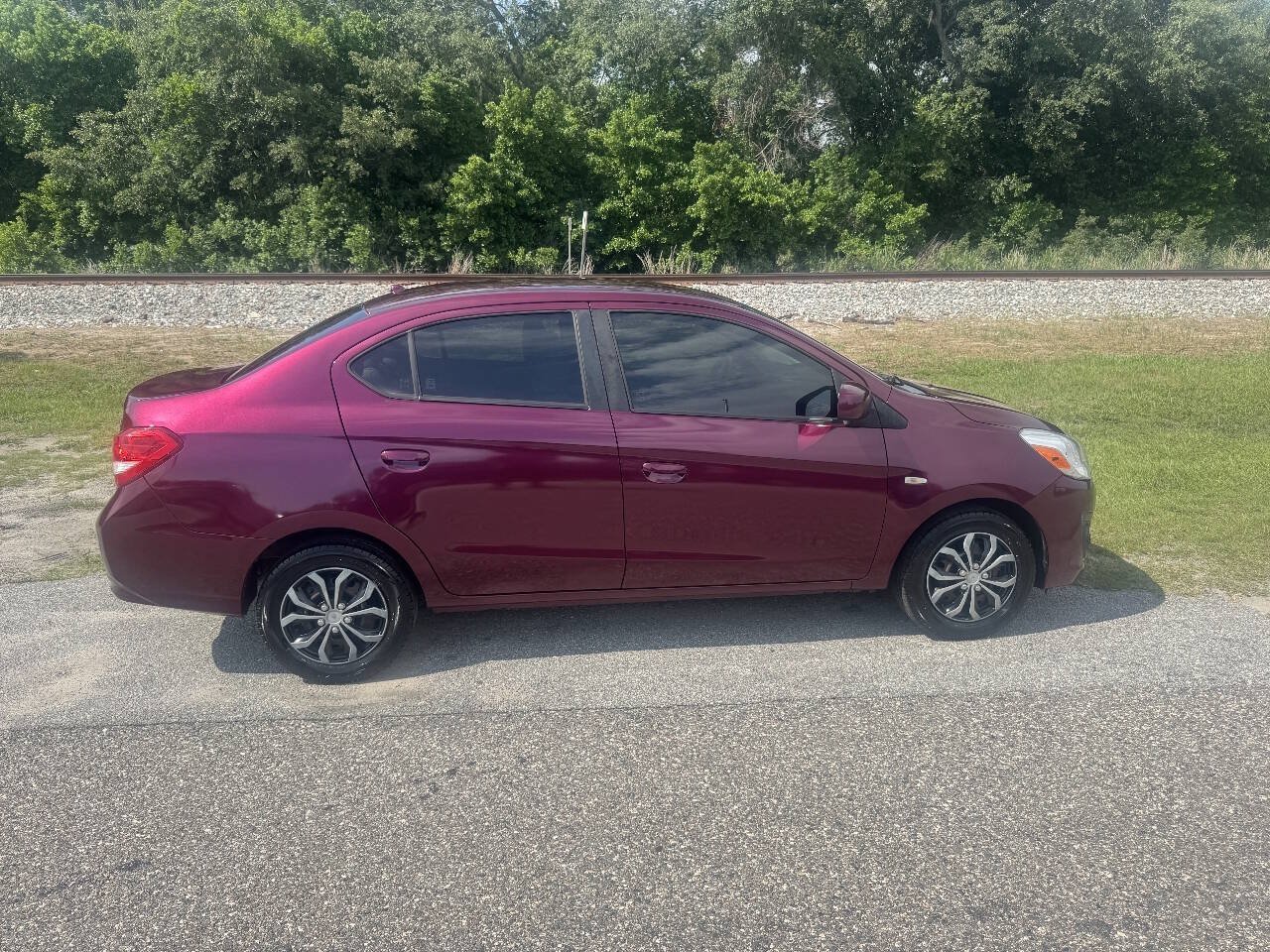 Used 2017 Mitsubishi Mirage G4 ES FWD image 5