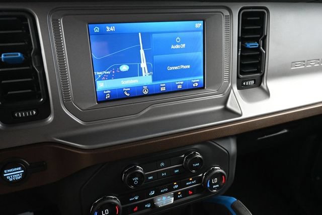 Used 2023 Ford Bronco Outer Banks AWD/4WD image 13