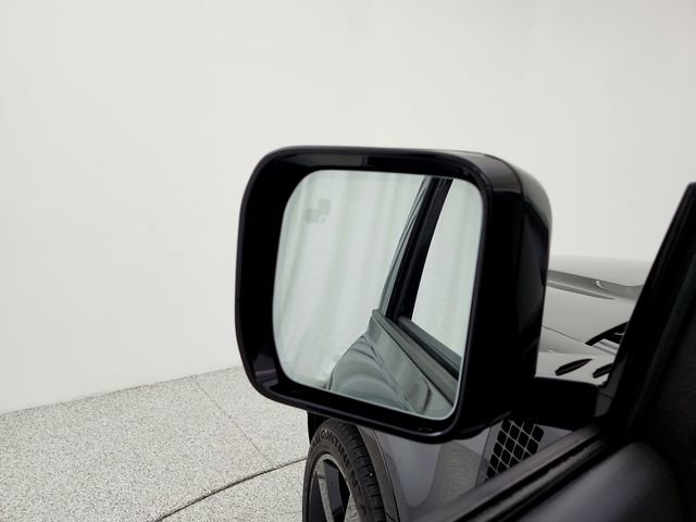 New 2026 Land Rover Defender 130 X-Dynamic SE image 23