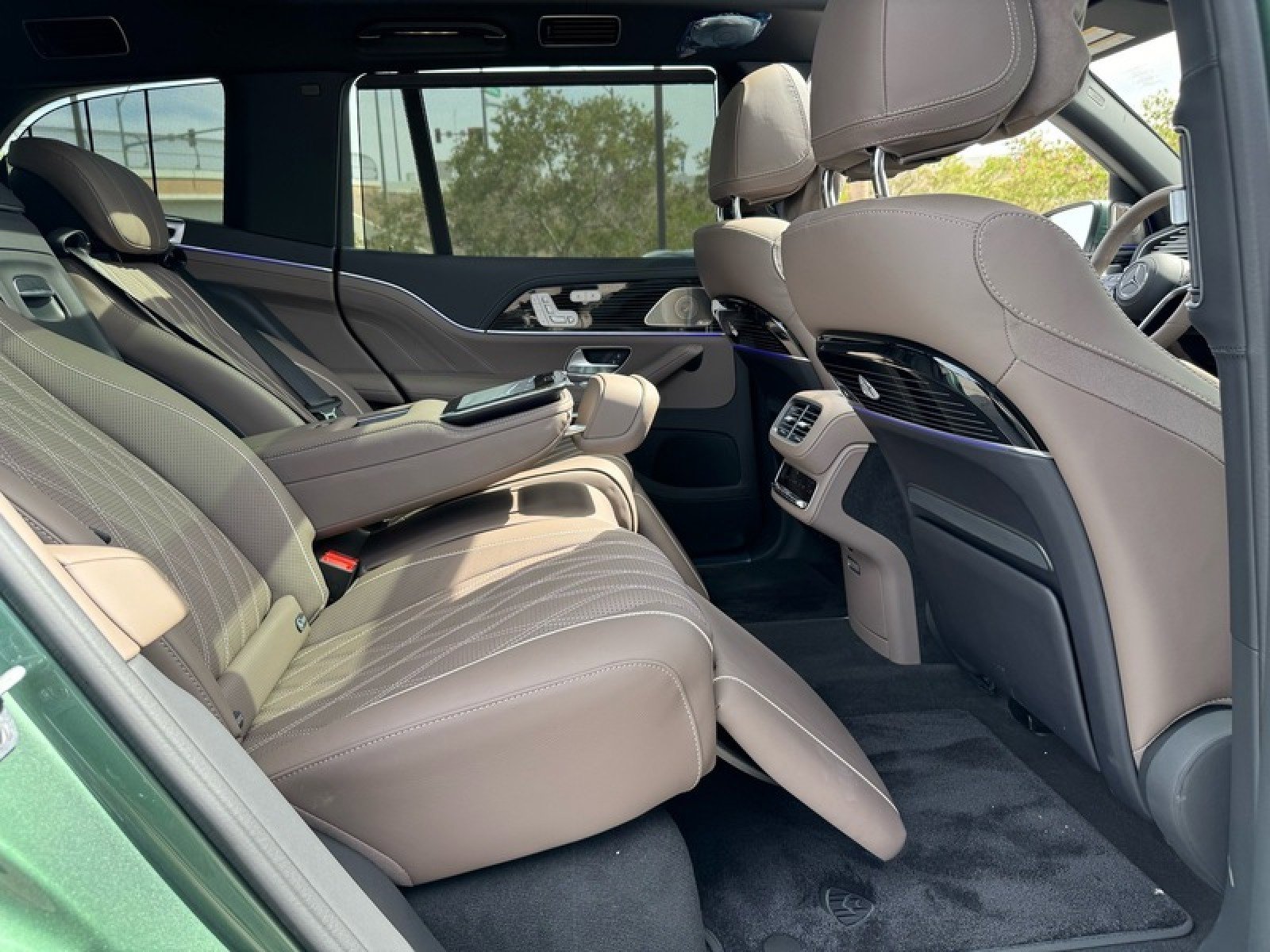 New 2026 Mercedes-Benz Maybach GLS 600 4MATIC image 19