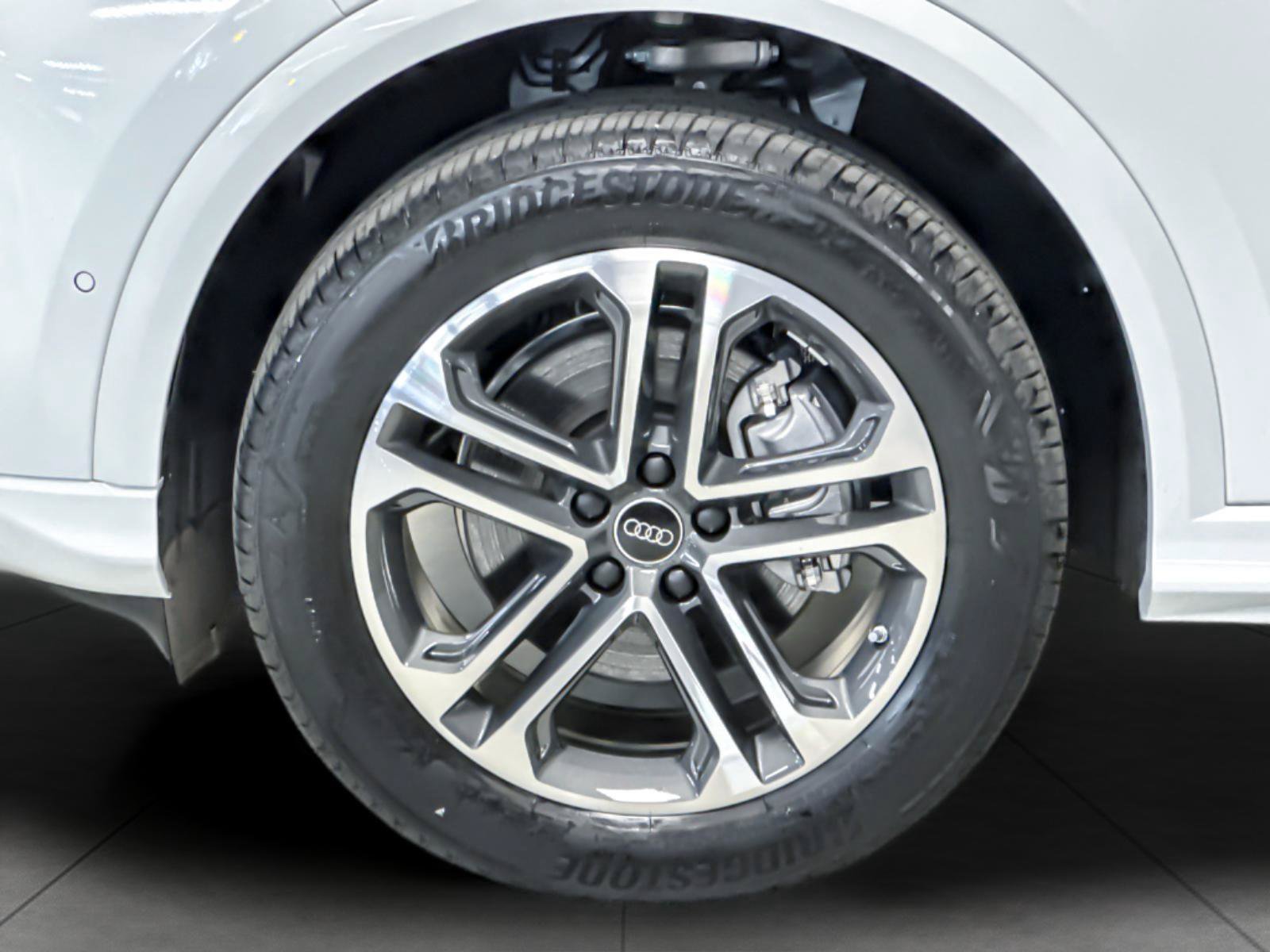 Certified 2025 Audi Q5 Premium AWD/4WD image 26