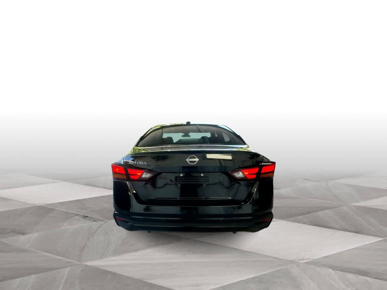 Used 2025 Nissan Altima 2.5 S FWD image 7