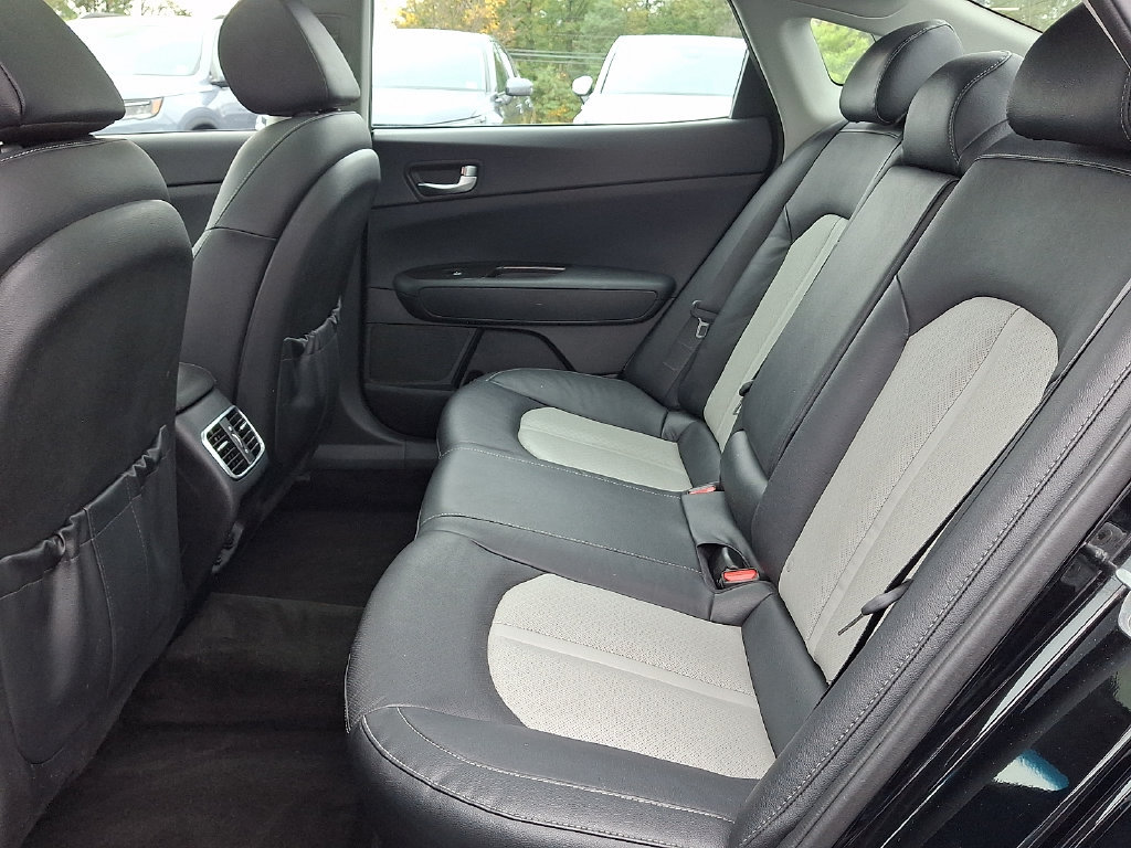 Used 2019 Kia Optima EX w/ EX Premium Package FWD image 10