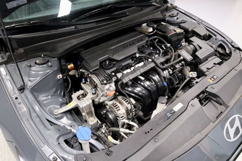 Certified 2024 Hyundai Elantra Limited image 19