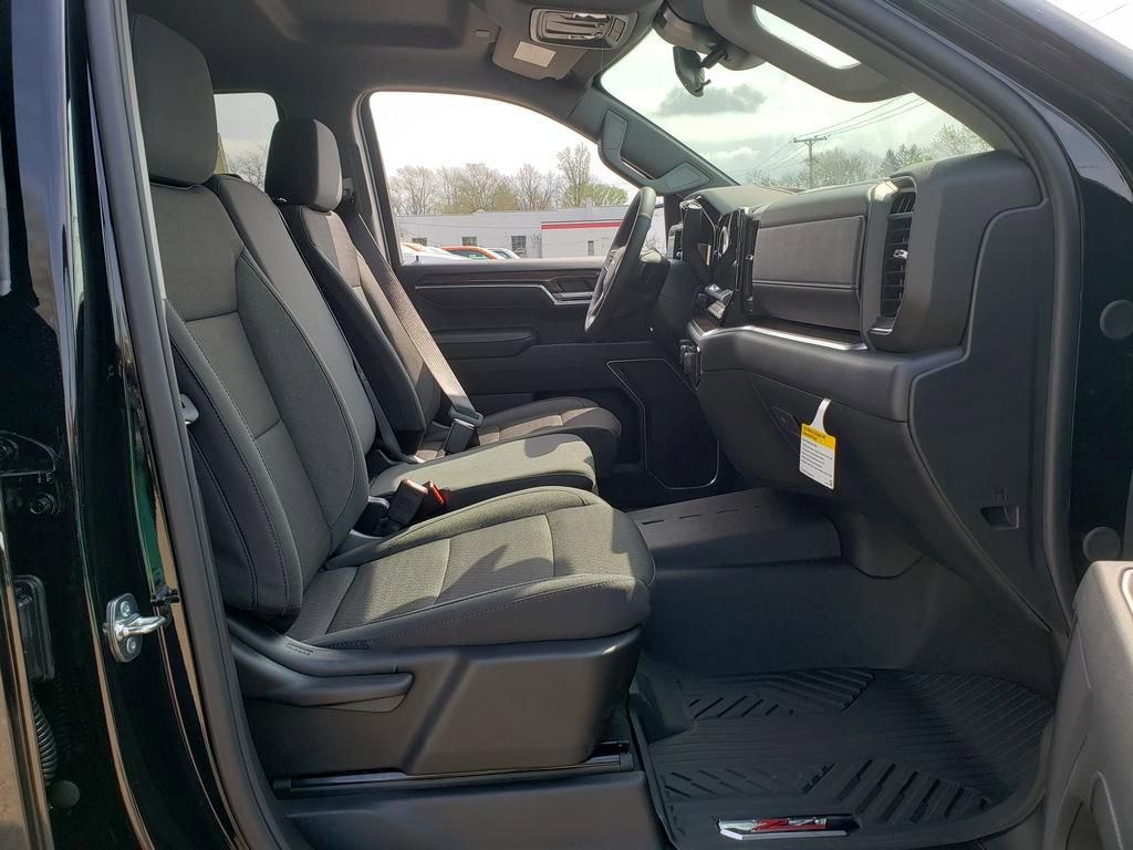 New 2026 Chevrolet Silverado 1500 LT w/ Z71 Off-Road Package AWD/4WD image 18