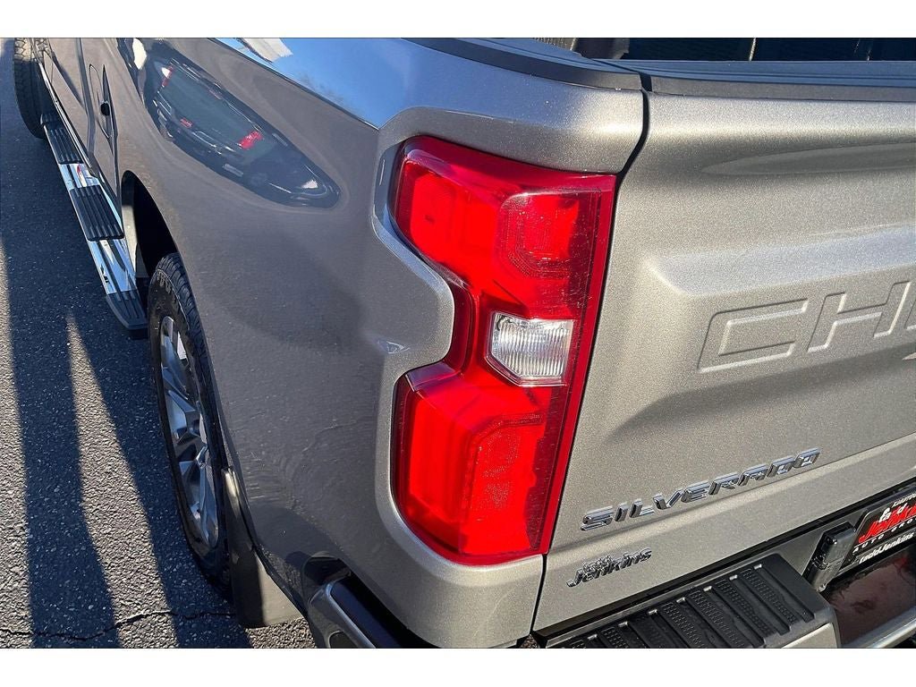 Used 2025 Chevrolet Silverado 1500 High Country w/ Technology Package image 31