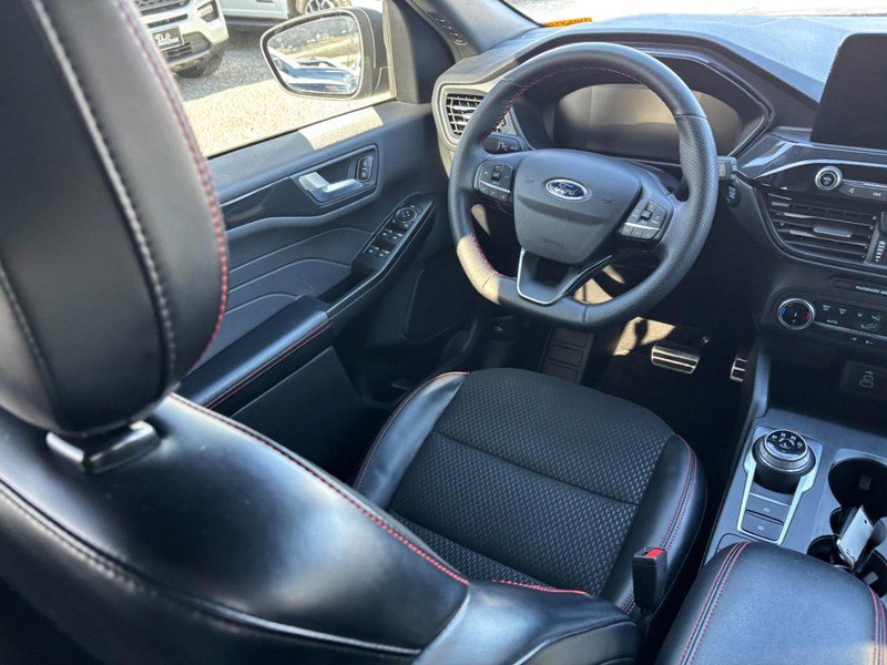 Used 2024 Ford Escape ST-Line w/ Equipment Group 301A image 13