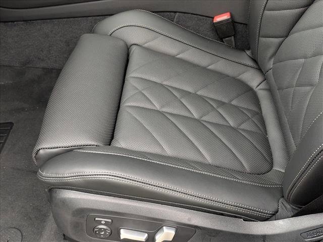 New 2026 BMW X5 xDrive50e image 4