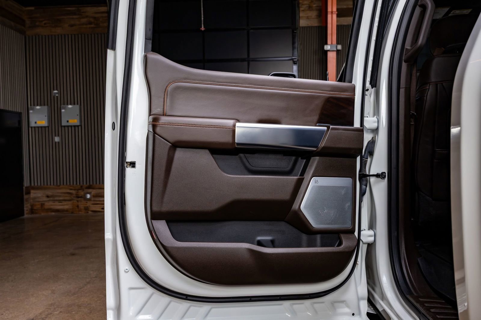 Used 2024 Ford F450 King Ranch w/ Camper Package image 38