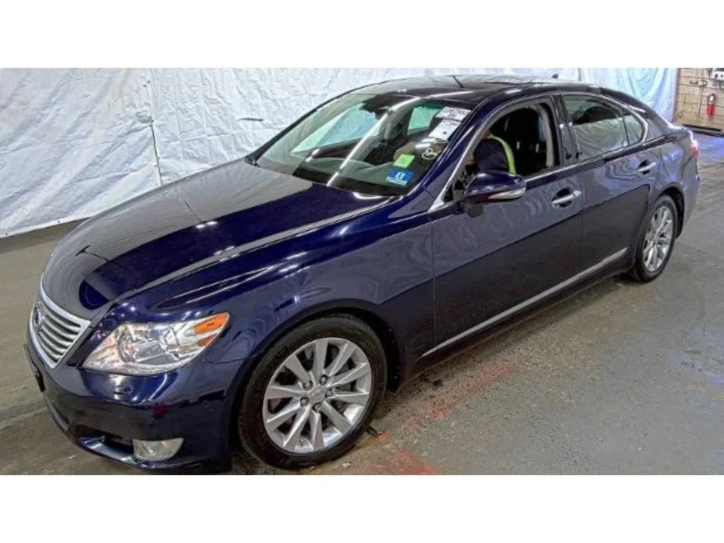 Used 2012 Lexus LS 460 AWD w/ Comfort Pkg image 1