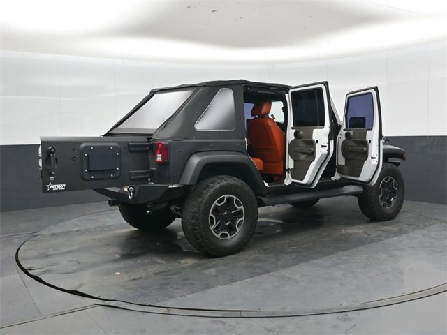 Used 2015 Jeep Wrangler Unlimited Rubicon image 47