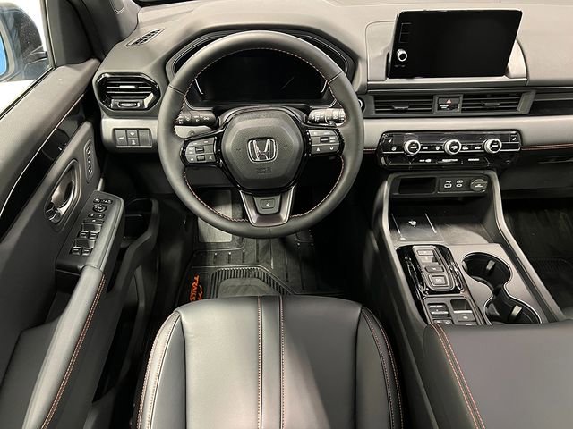New 2025 Honda Pilot TrailSport image 25