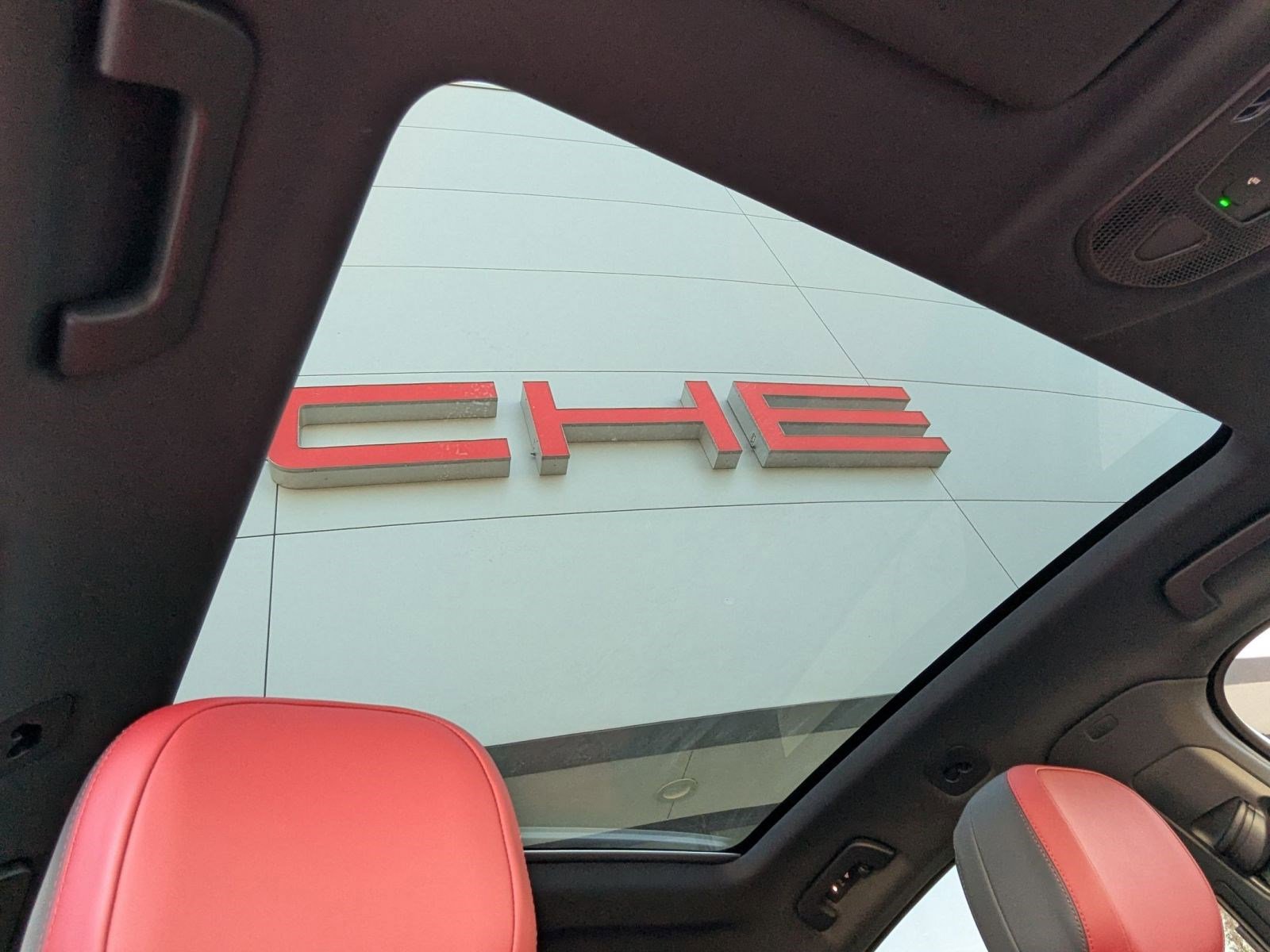 New 2026 Porsche Cayenne Coupe image 27