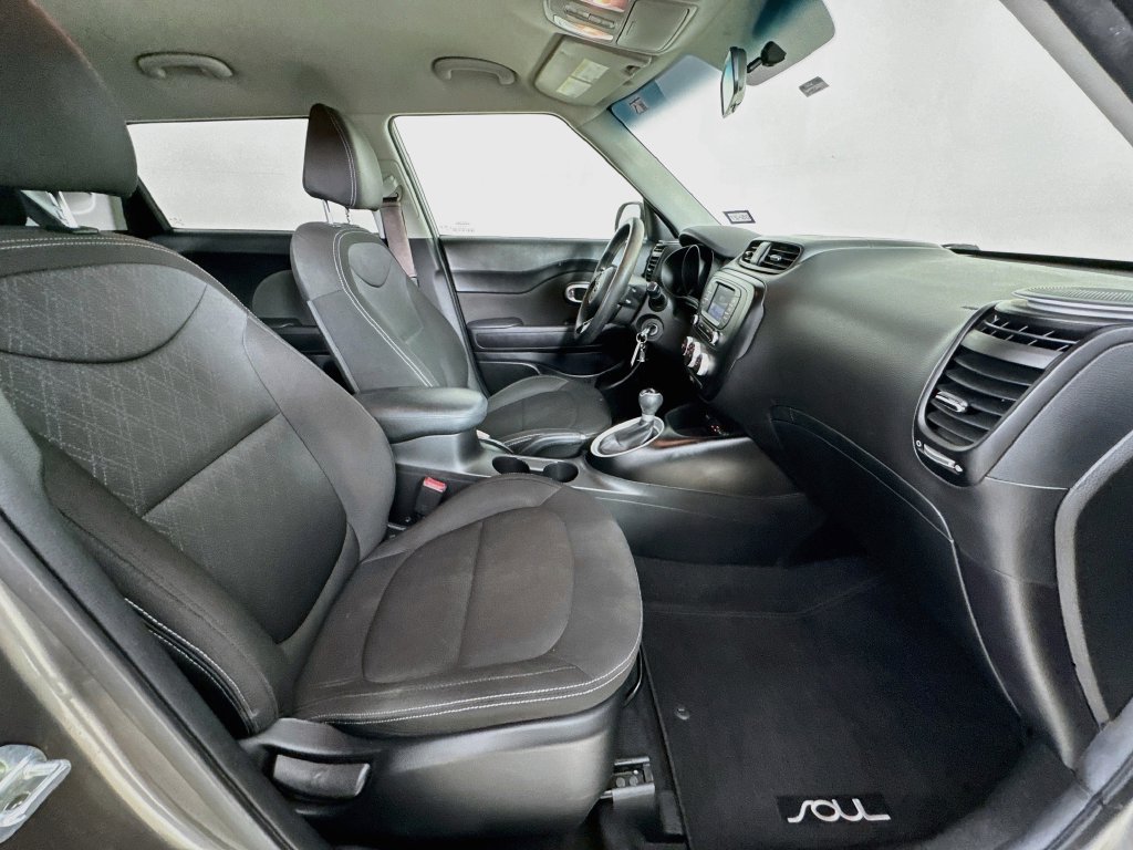 Used 2019 Kia Soul FWD image 31