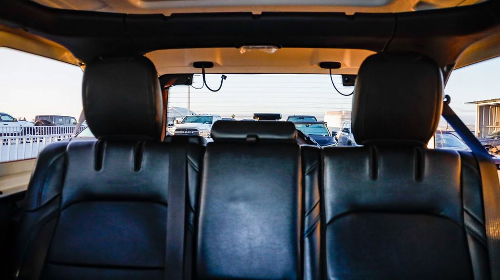 Used 2023 Jeep Wrangler Unlimited Rubicon 4xe image 26