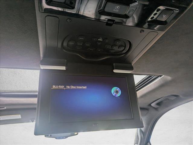 Used 2016 Cadillac Escalade ESV Platinum image 22