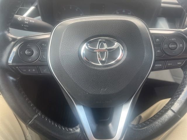 Used 2023 Toyota Corolla SE w/ SE Premium Package image 15