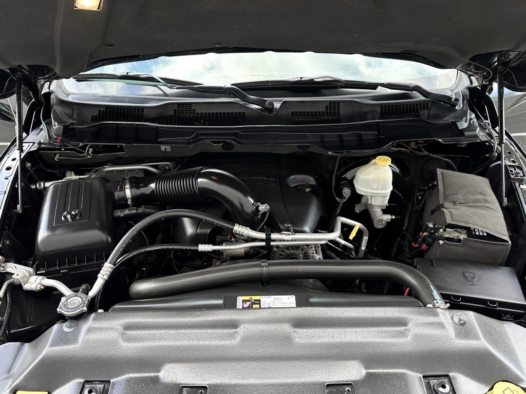 Used 2014 RAM 1500 Limited AWD/4WD image 31