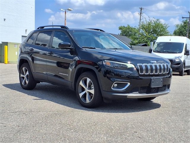 Used 2022 Jeep Cherokee Limited image 3