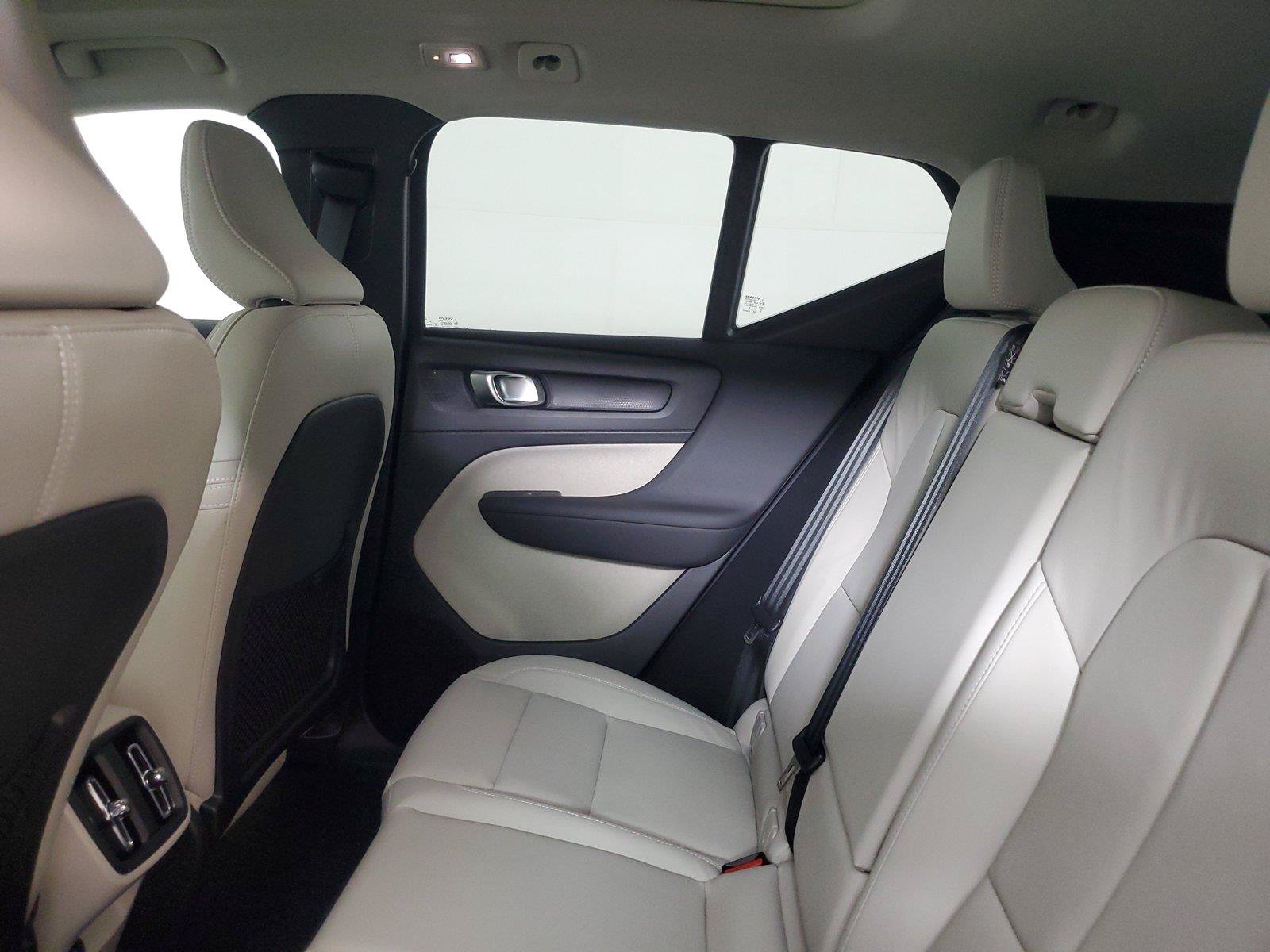 New 2026 Volvo XC40 B5 Plus w/ Protection Package Premier AWD/4WD image 12