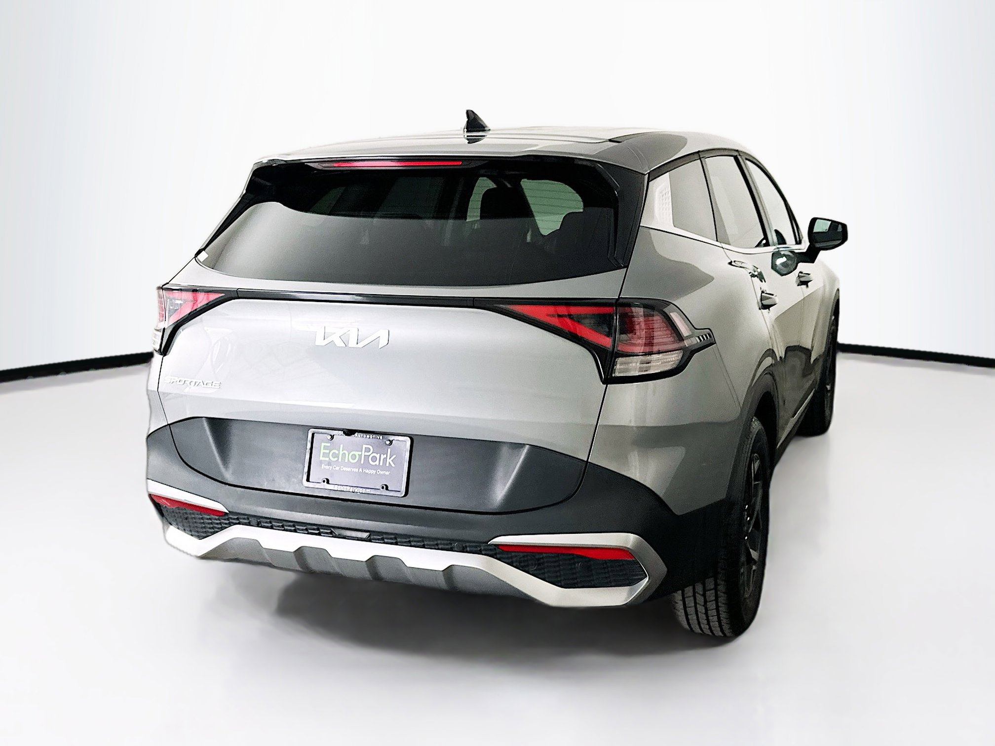 Used 2024 Kia Sportage LX image 9