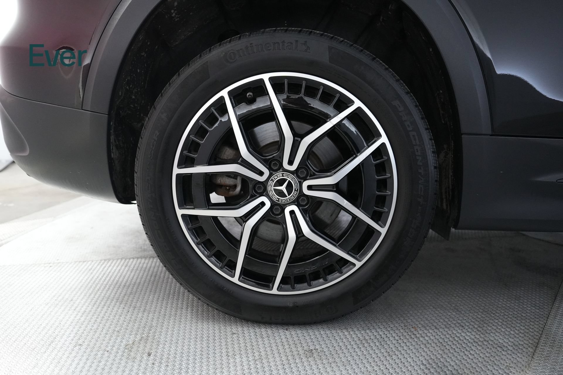 Used 2023 Mercedes-Benz EQB 350 4MATIC SUV image 22
