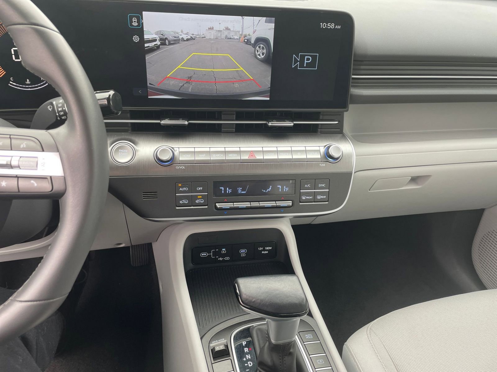 Used 2025 Hyundai Kona SEL image 17