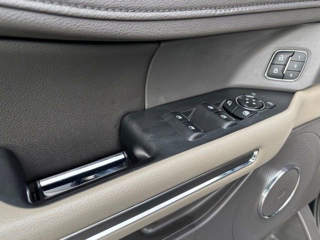 Used 2020 Ford Expedition XLT w/ Equipment Group 202A image 16