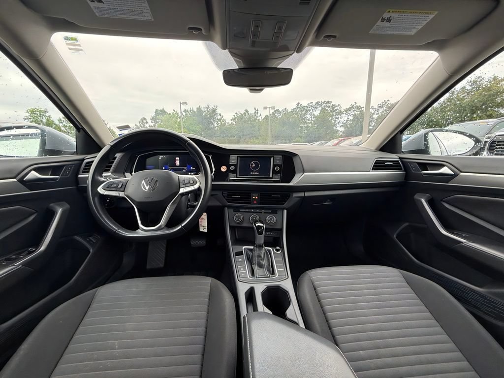 Certified 2024 Volkswagen Jetta S FWD image 18