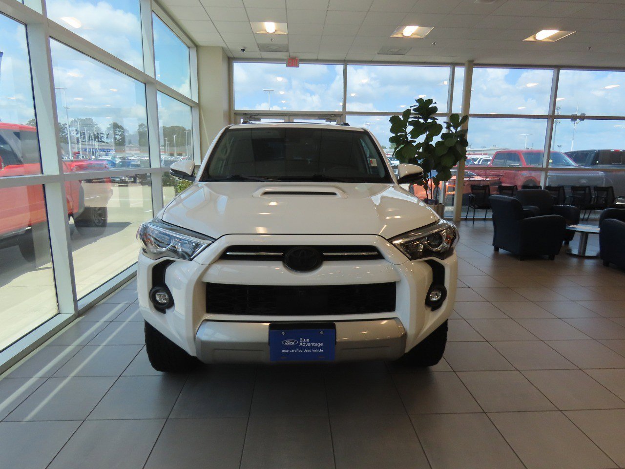 Used 2024 Toyota 4Runner TRD Off-Road Premium w/ Off Road Premium Plus Package AWD/4WD image 4