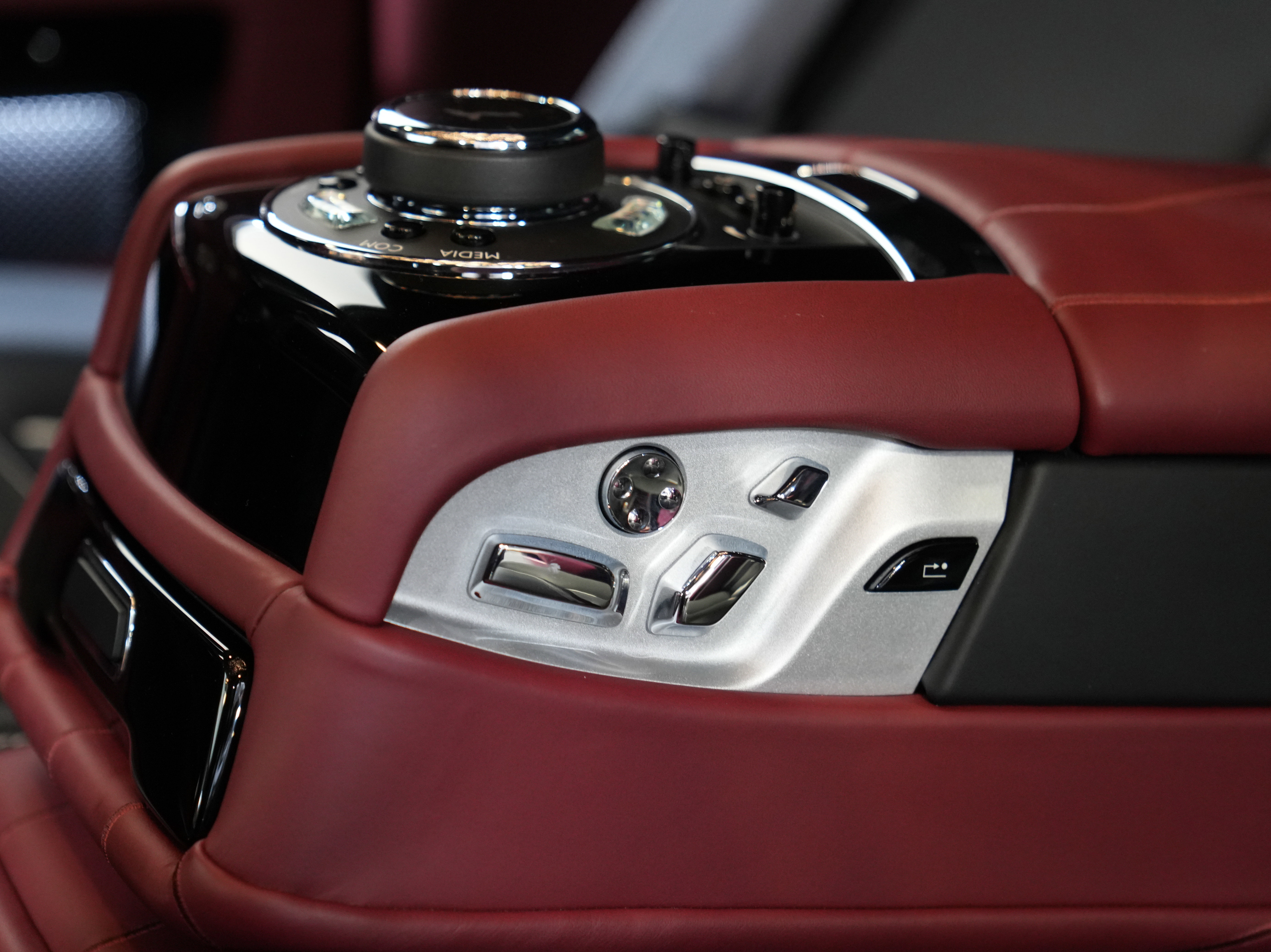 Used 2020 Rolls-Royce Ghost image 71