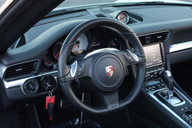 Used 2014 Porsche 911 Carrera S image 24