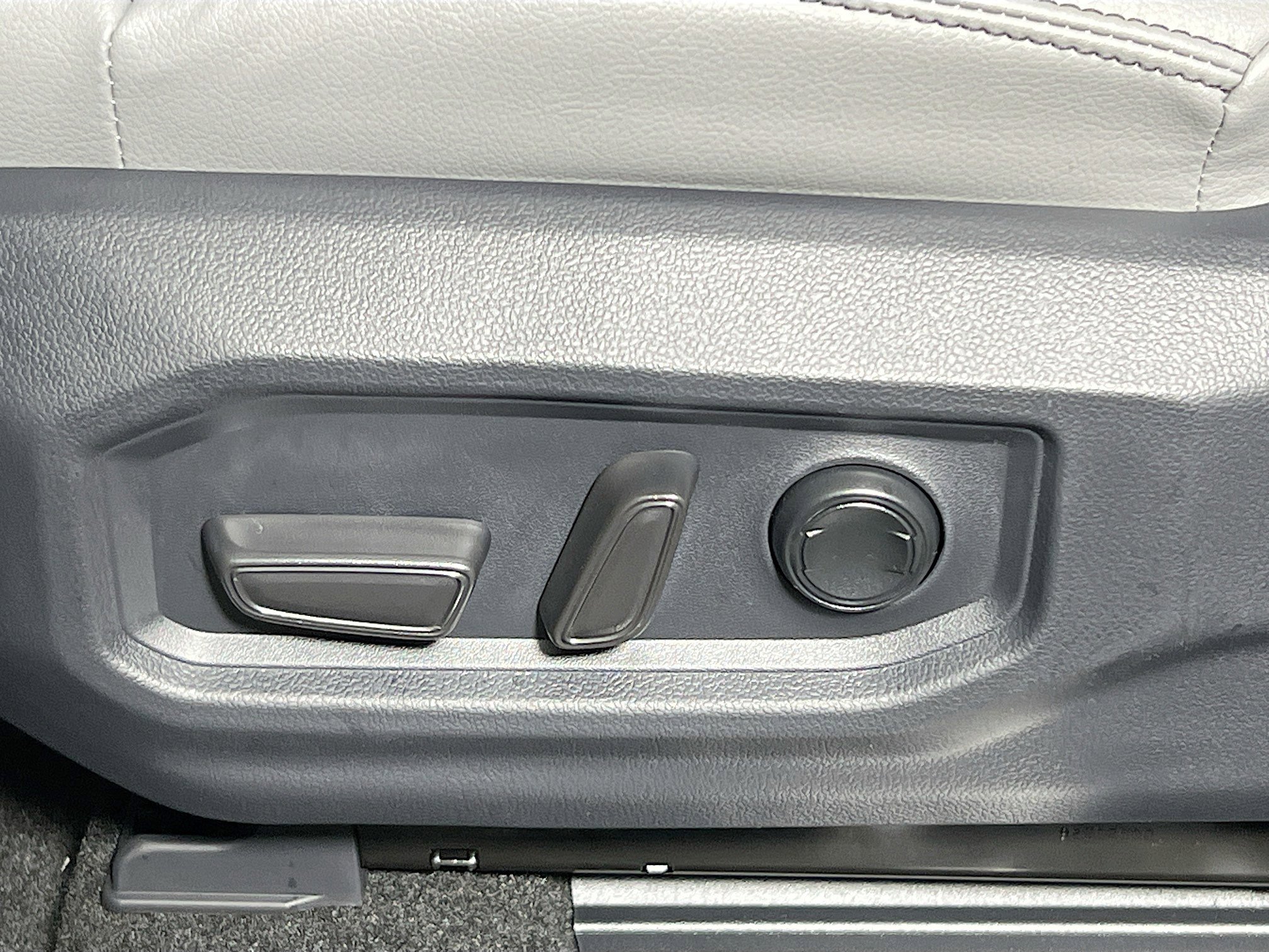 New 2026 Toyota Tundra Limited image 15