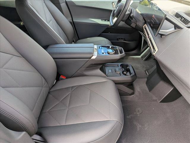 Used 2026 BMW iX xDrive45 AWD/4WD image 21
