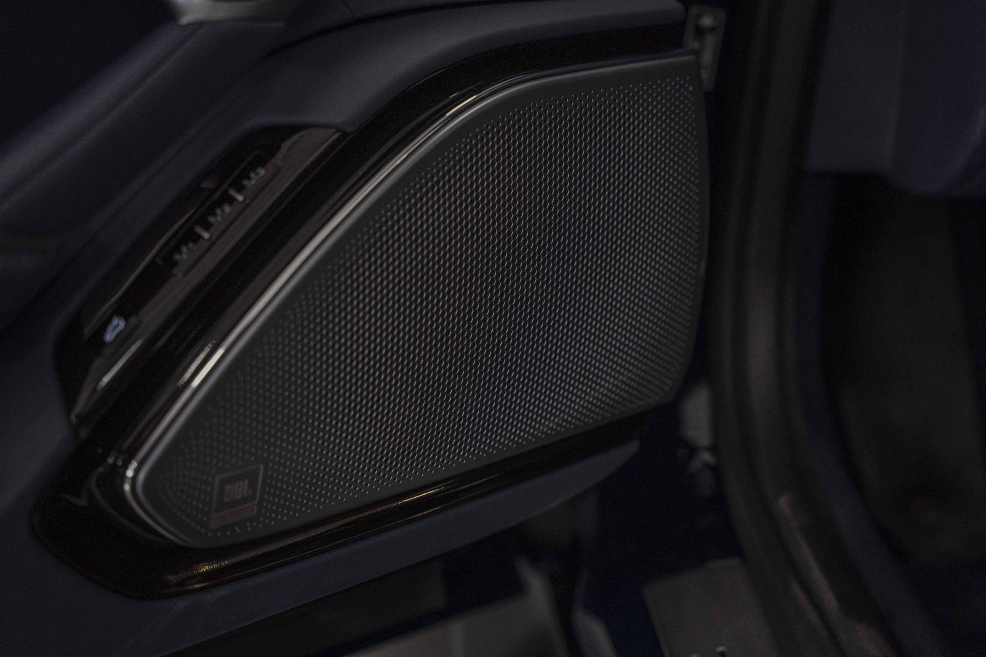 Certified 2024 Ferrari Roma Spider image 30